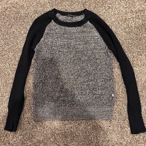 American Eagle Women's Black and Gray Sweater